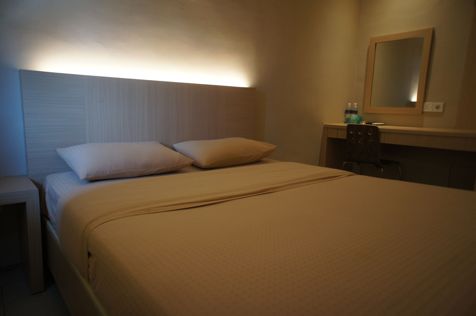 Sky View Hotel Managed By Os Batam Exterior foto